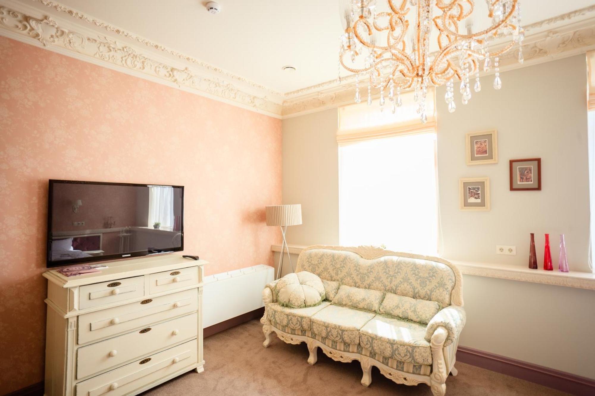 Hotel 19 Kharkiv Eksteriør bilde