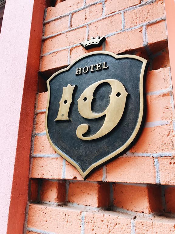 Hotel 19 Kharkiv Eksteriør bilde